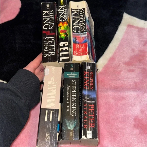 Stephen King Book Collection - Picture 3 of 6